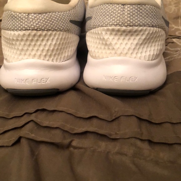 Nike Running Shoes - Picture 5 of 5